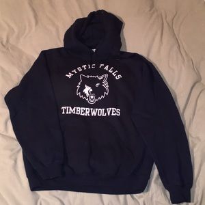 Vampire Diaries Gildan hoodie (size M)